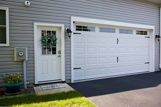 24/7 Emergency Garage Door Panel Replacement experts in Blacksburg, VA